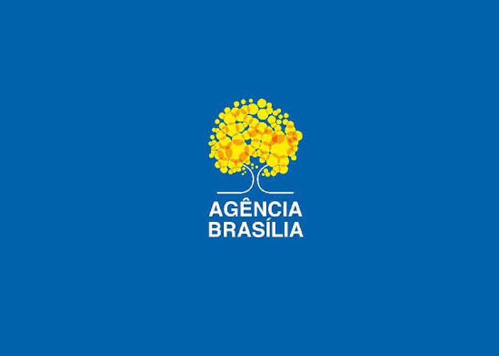 Os viajantes que partem do Aeroporto Internacional de Brasília – Presidente Juscelino Kubitschek agora têm uma nova e acessível opção para voar diretamente para Santiago, no Chile. Nesta quarta-feira (19), o Governo do Distrito Federal (GDF), a Inframerica e a companhia aérea Sky Airline lançaram, oficialmente, o primeiro voo direto low cost com destino à capital chilena.

Os voos da companhia aérea, a primeira de baixo custo da América do Sul, ocorrerão às quartas e sextas-feiras e aos domingos, partindo de Brasília, sempre às 18h40. O trajeto será realizado por meio do moderno Airbus A320neo – aeronave com capacidade para até 186 passageiros. A operação está prevista para durar durante a alta temporada de inverno no país vizinho, entre os meses de junho e setembro., Viagem Chile, Conheça Chile e Turismo Chile, em, Agência Brasília